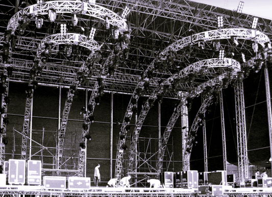 Riggers, the Unsung Heroes Behind the Scenes in the Events and Entertainment Industry